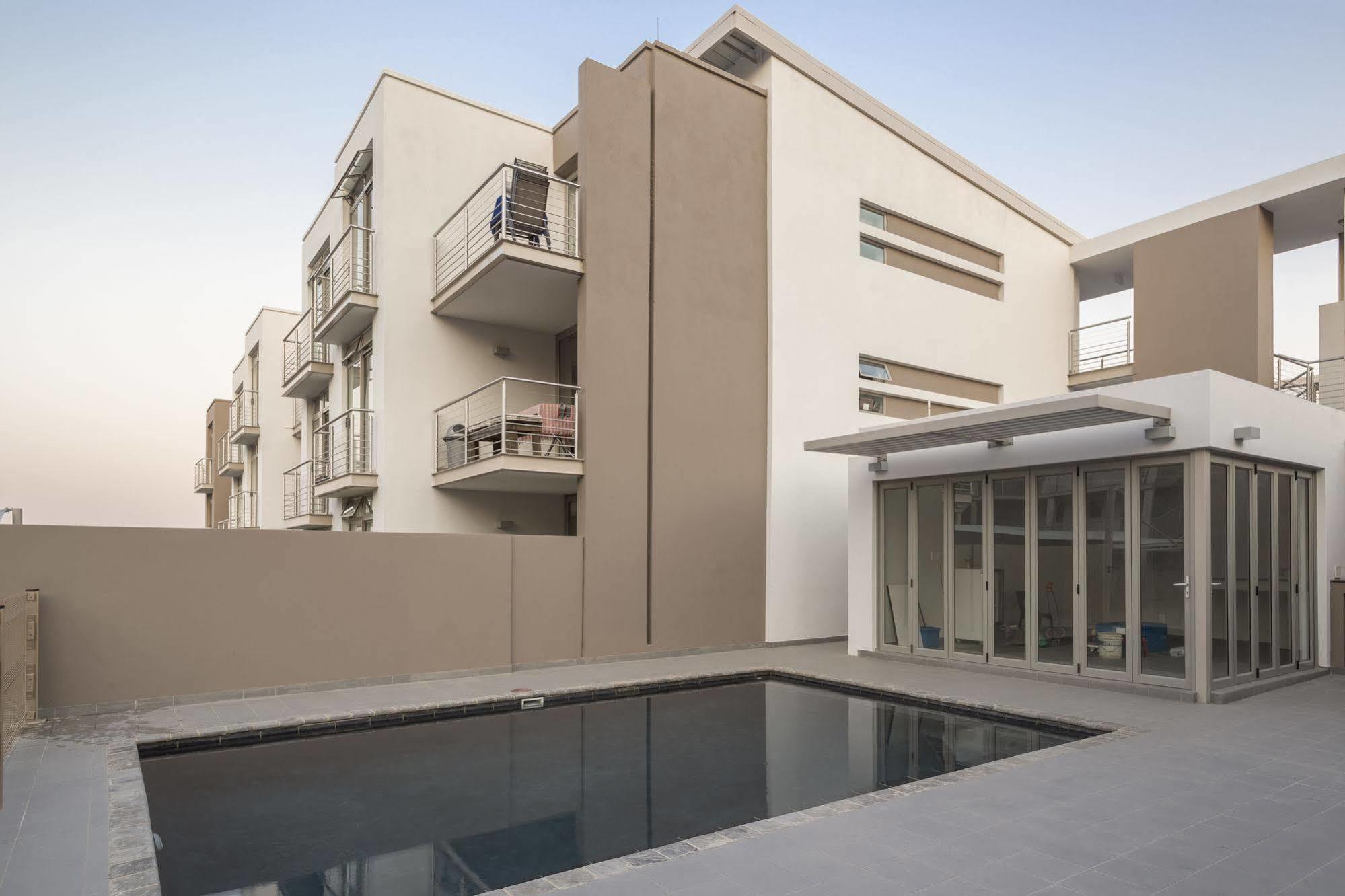 C.A.G - Upper East Side Apartment แซนด์ตัน ภายนอก รูปภาพ